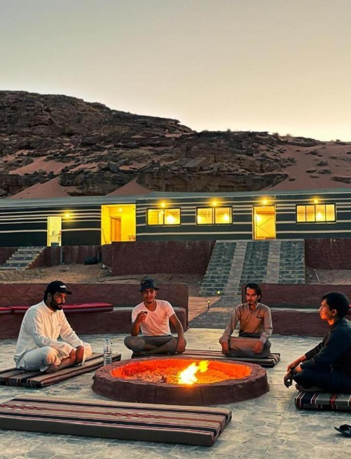 Wadi Rum Camp Stars & Jeep Tour Otel Dış mekan fotoğraf