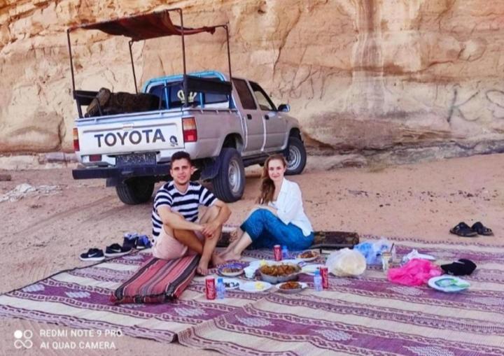 Wadi Rum Camp Stars & Jeep Tour Otel Dış mekan fotoğraf